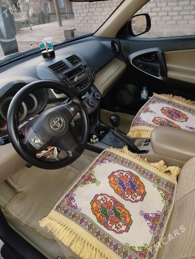 Toyota RAV4 2010 - 190 000 TMT - Теджен - img 6