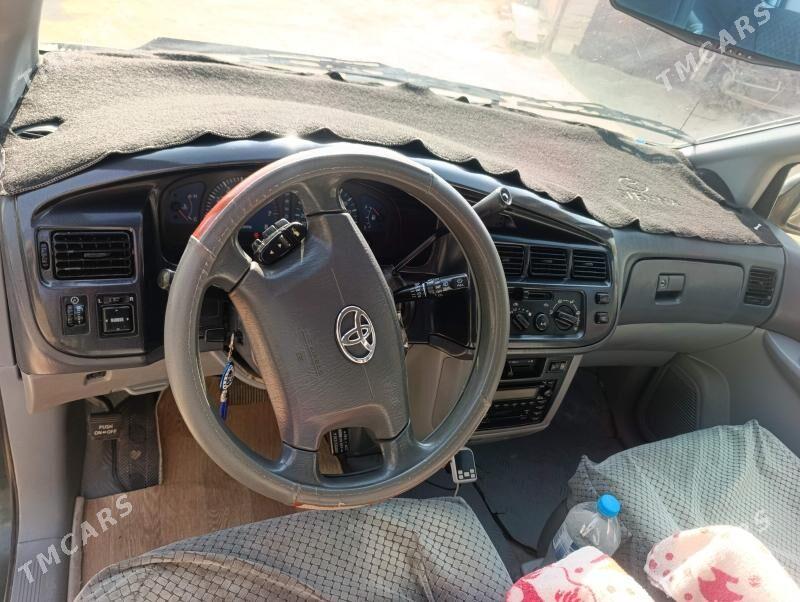 Toyota Sienna 2000 - 140 000 TMT - Тагтабазар - img 5