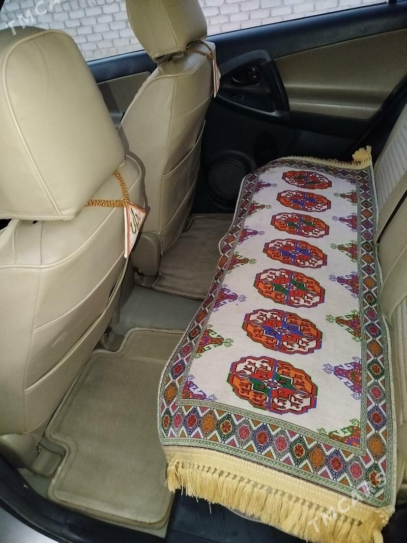 Toyota RAV4 2010 - 190 000 TMT - Теджен - img 5