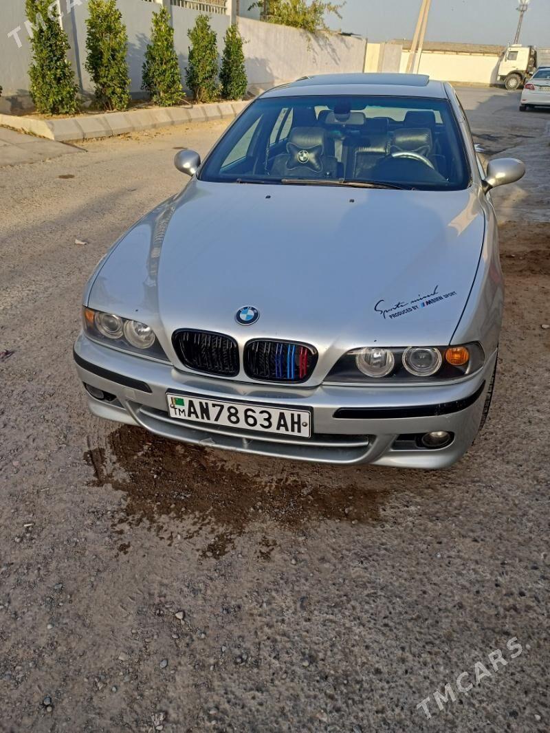 BMW E39 2001 - 125 000 TMT - Aşgabat - img 4