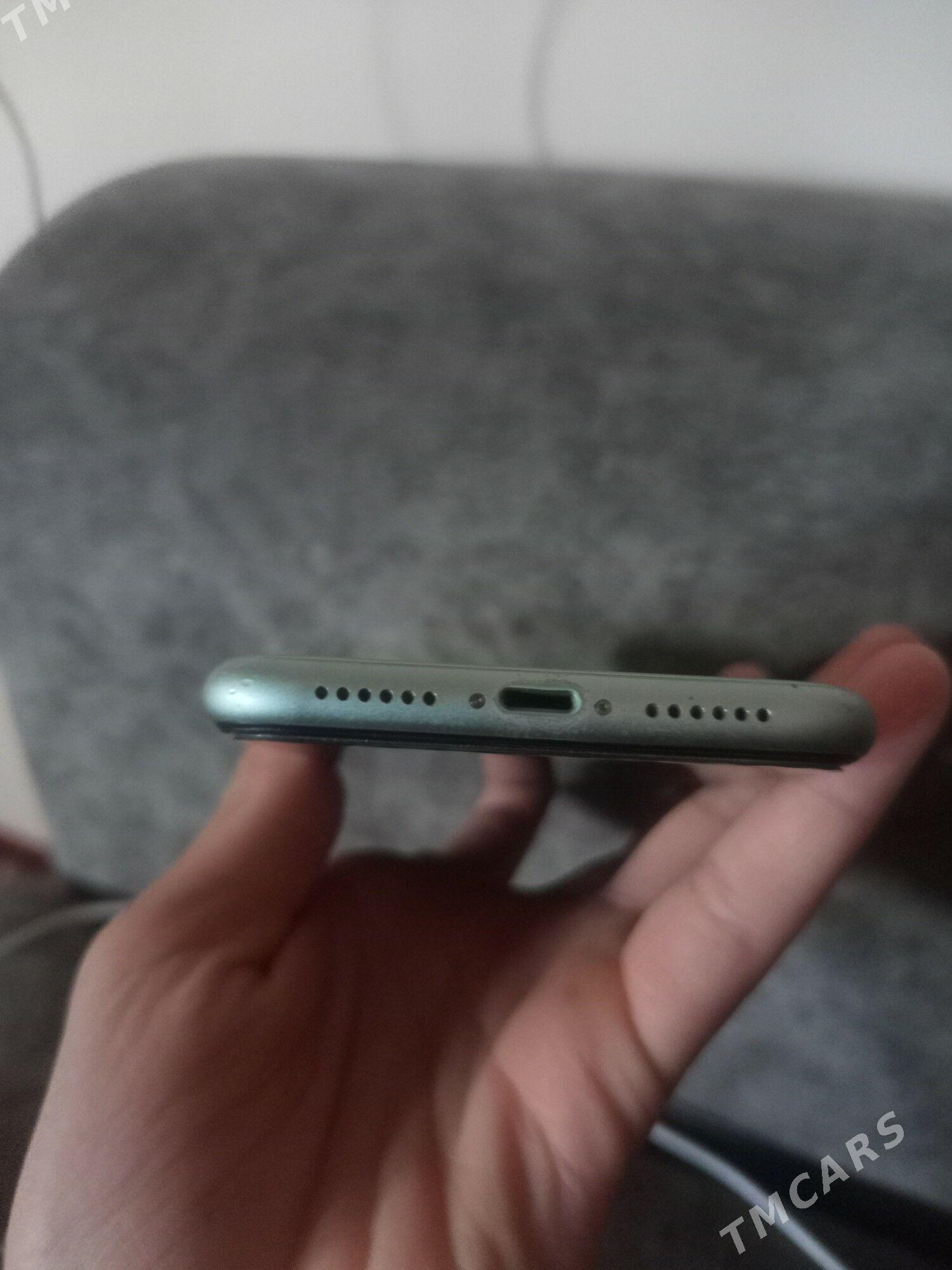 iPhone 11  - Sakarçäge - img 2