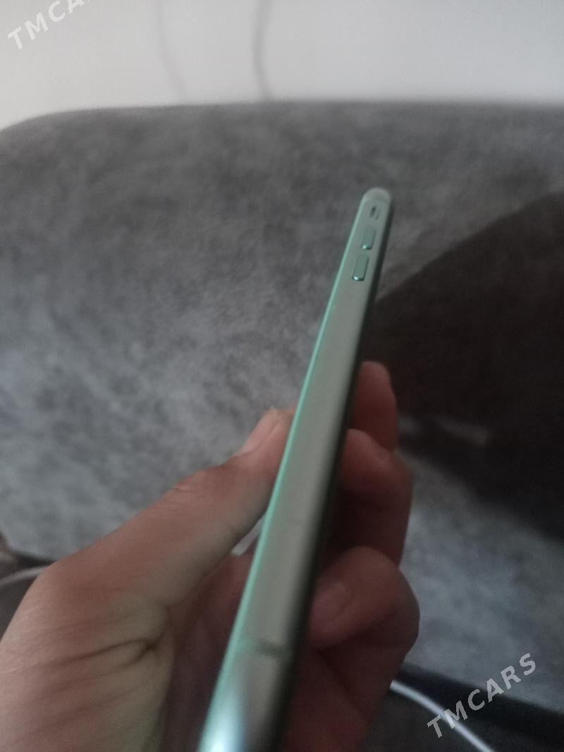 iPhone 11  - Sakarçäge - img 8