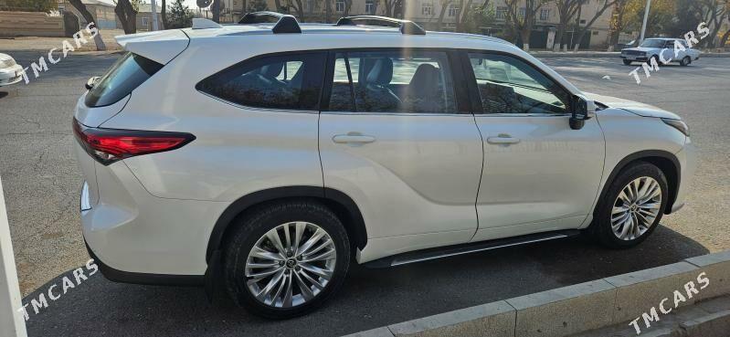 Toyota Highlander 2022 - 595 000 TMT - Baýramaly - img 6
