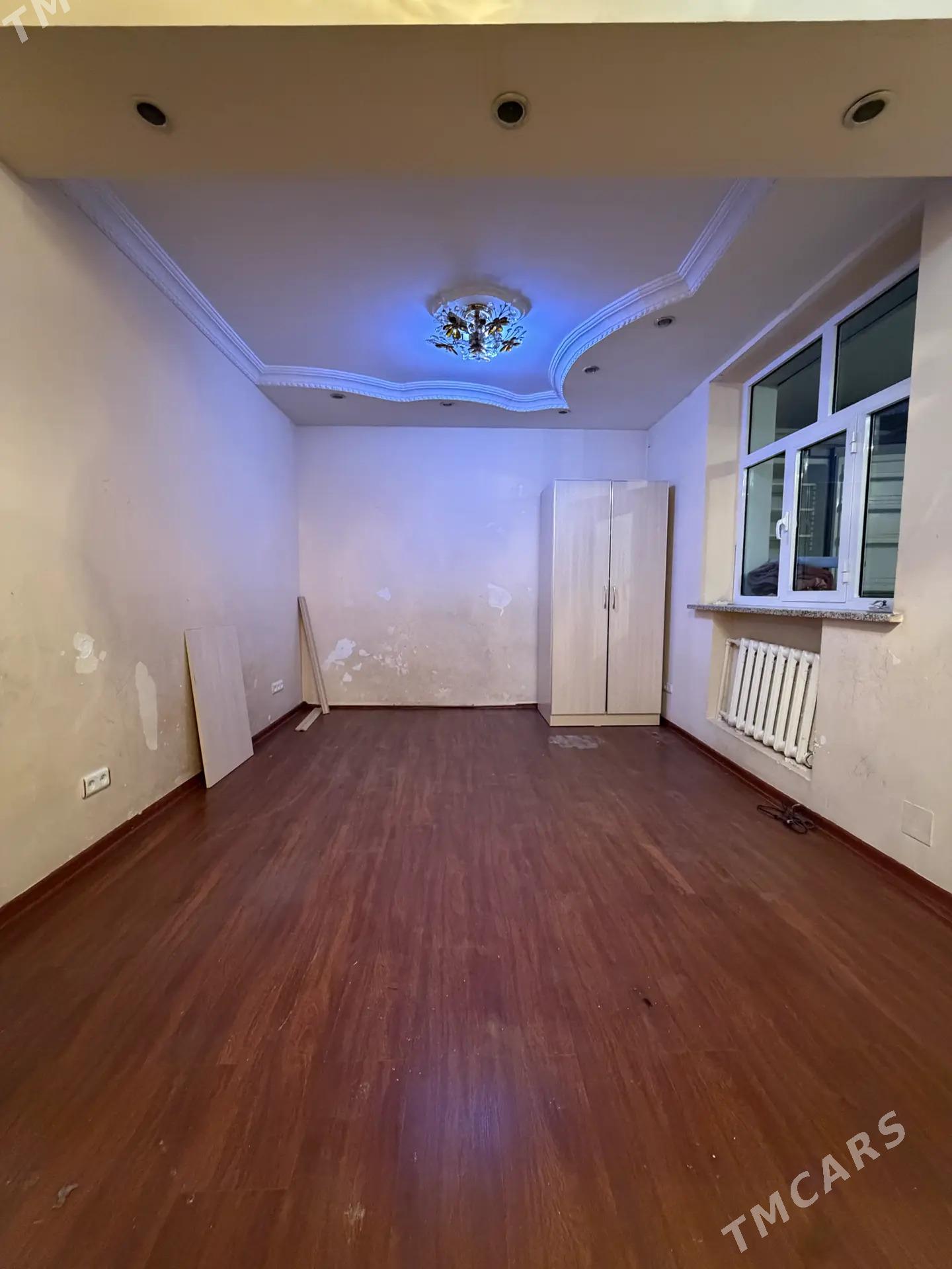 ПРОДАЖА КВАРТИРЫ 10 МИК - Aşgabat - img 3