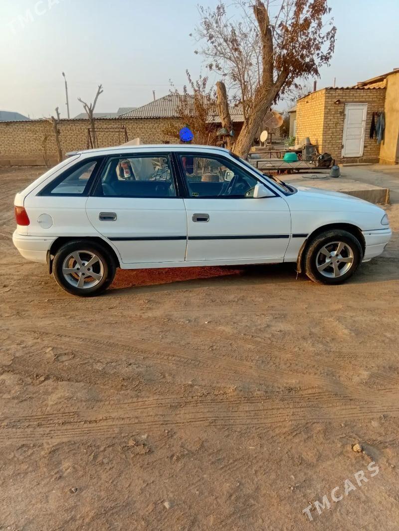 Opel Astra 1992 - 36 000 TMT - Babadaýhan - img 1