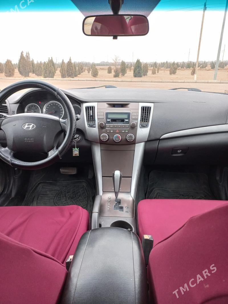 Hyundai Sonata 2010 - 120 000 TMT - Дашогуз - img 6