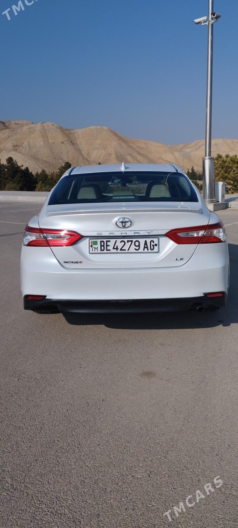 Toyota Camry 2018 - 290 000 TMT - Ялкым - img 9