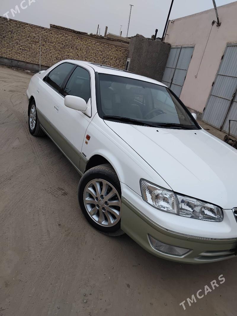 Toyota Camry 1999 - 170 000 TMT - Акдепе - img 3
