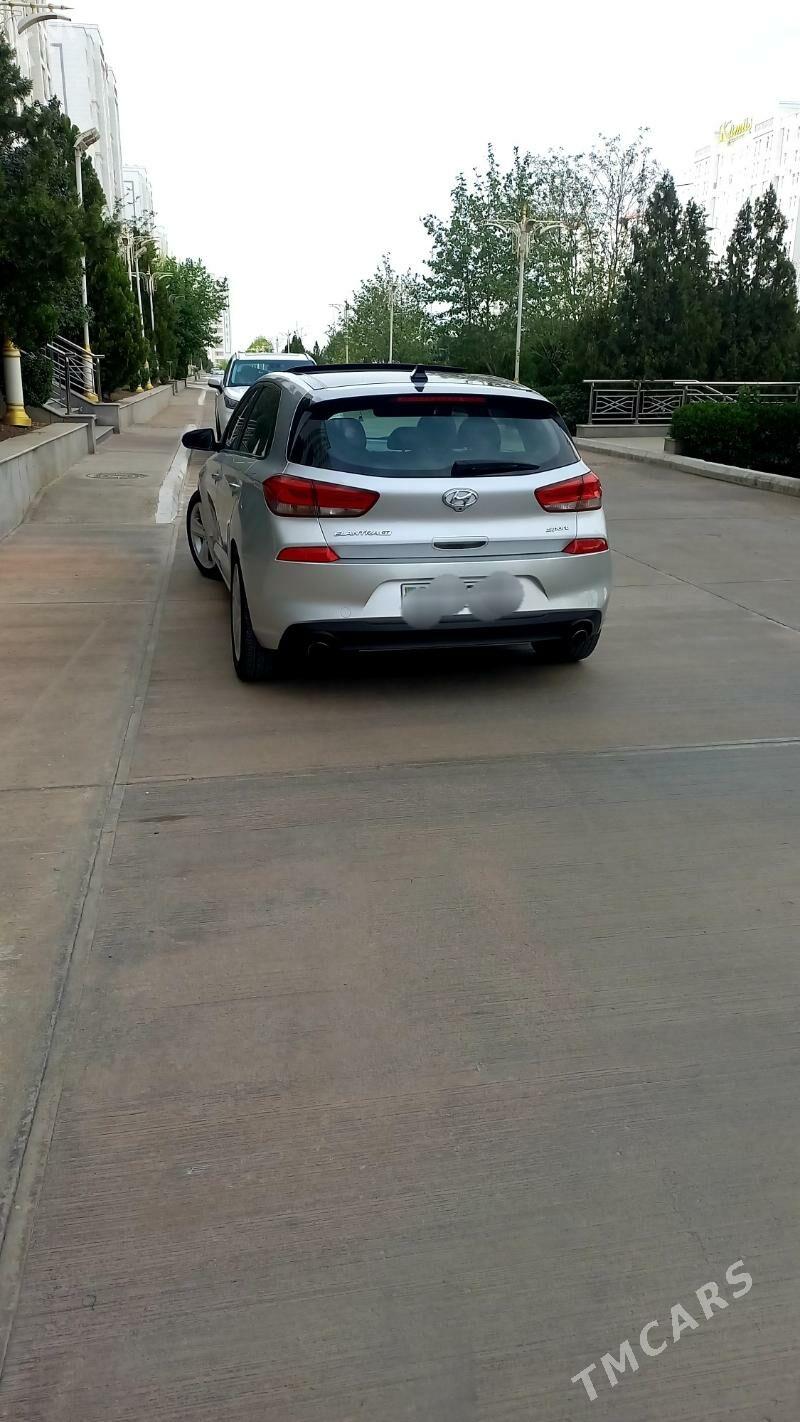 Hyundai Elantra GT 2017 - 185 000 TMT - Бахарден - img 5