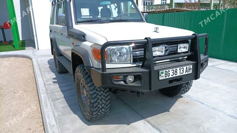 Toyota Land Cruiser 2010 - 470 000 TMT - Анев - img 3