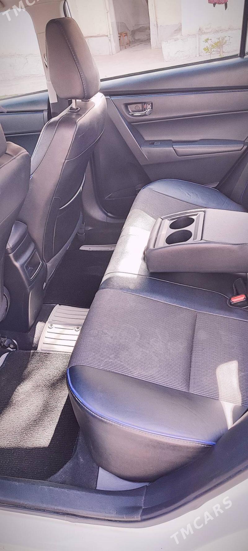 Toyota Corolla 2018 - 225 000 TMT - Ашхабад - img 6