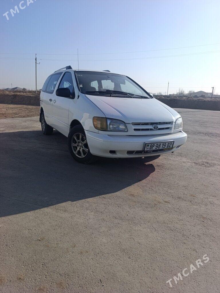 Toyota Sienna 2000 - 160 000 TMT - Гороглы (Тагта) - img 2
