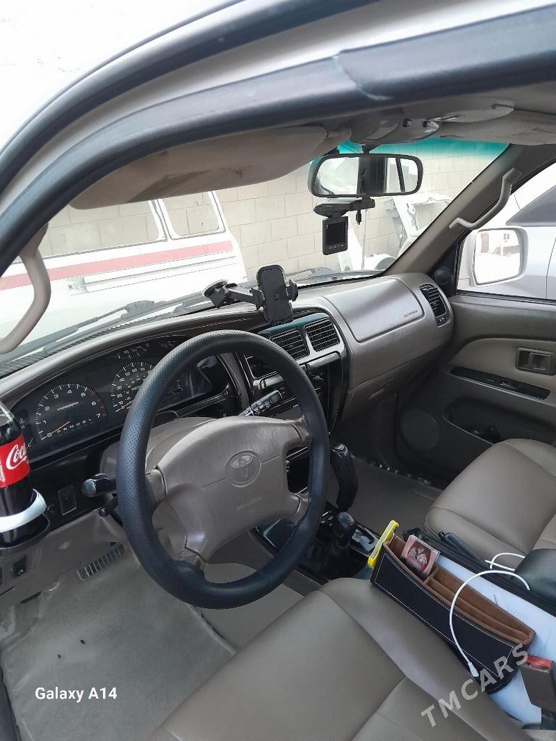 Toyota 4Runner 1999 - 150 000 TMT - Карабогаз - img 1