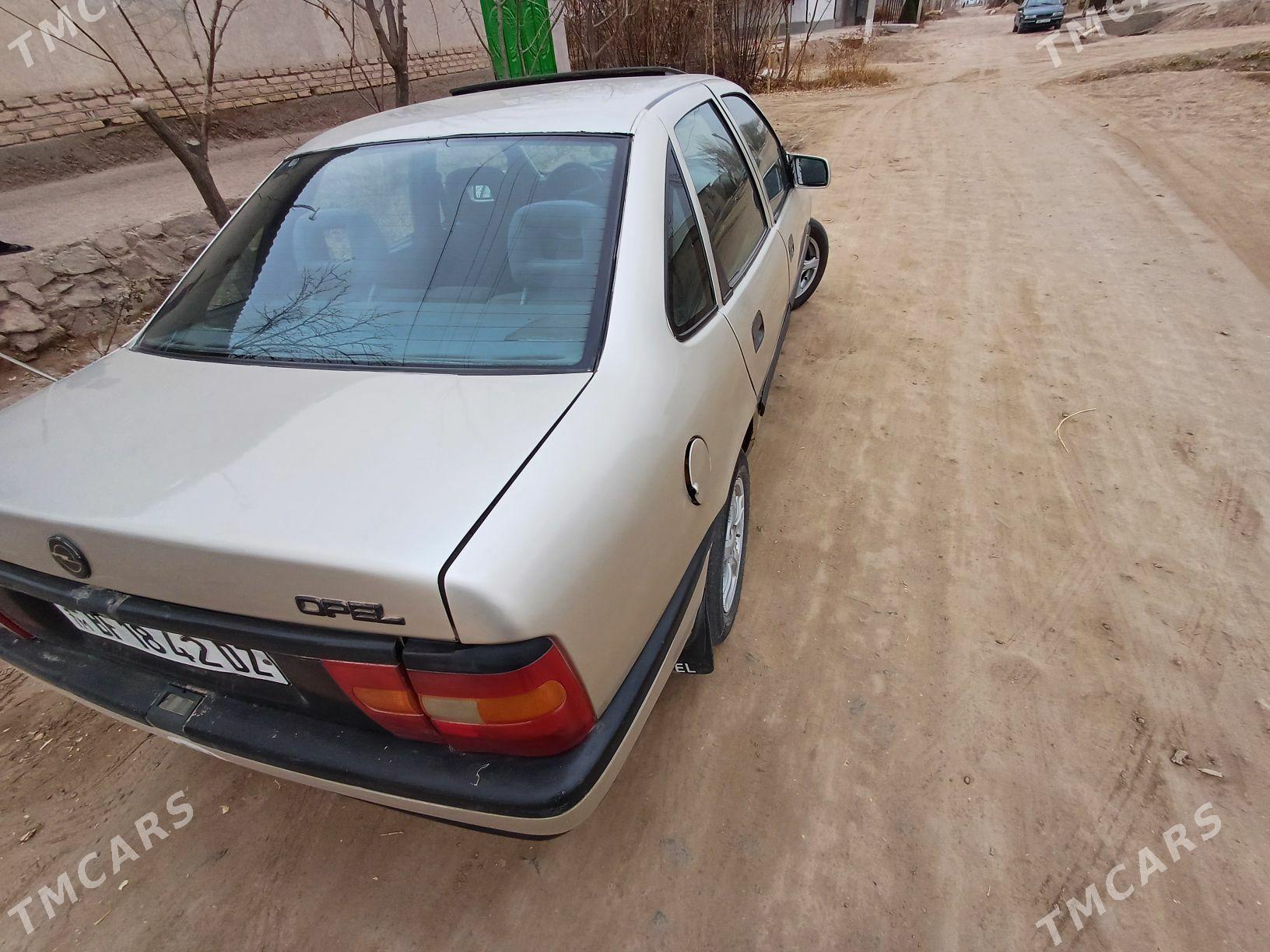 Opel Vectra 1991 - 40 000 TMT - Gubadag - img 2