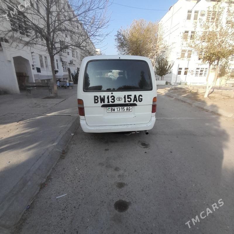 Toyota Hiace 2003 - 120 000 TMT - Büzmeýin - img 3