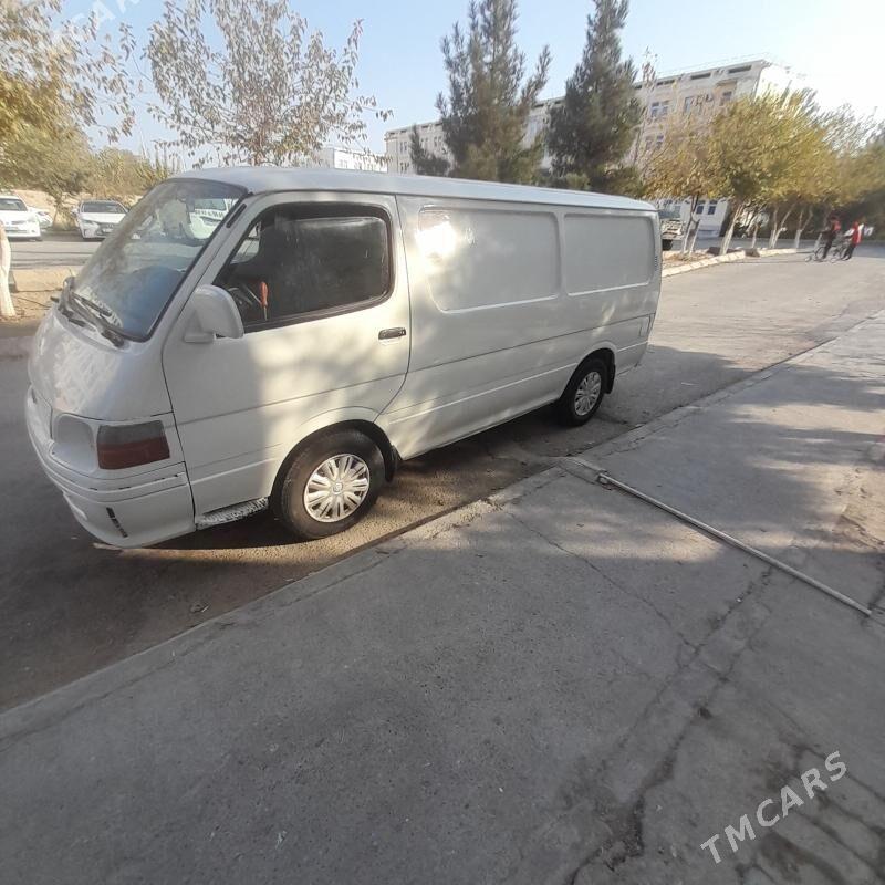 Toyota Hiace 2003 - 120 000 TMT - Büzmeýin - img 5