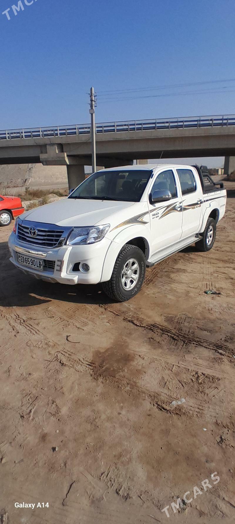 Toyota Hilux 2006 - 280 000 TMT - Kerki - img 5