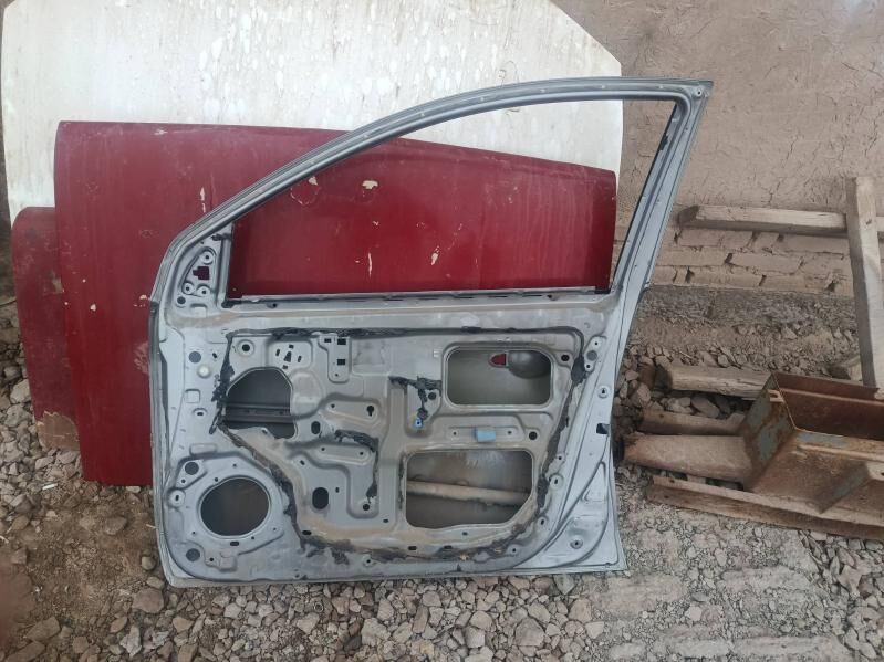 nissan versa 2013 pasaźr gapy 1 200 TMT - Daşoguz - img 3