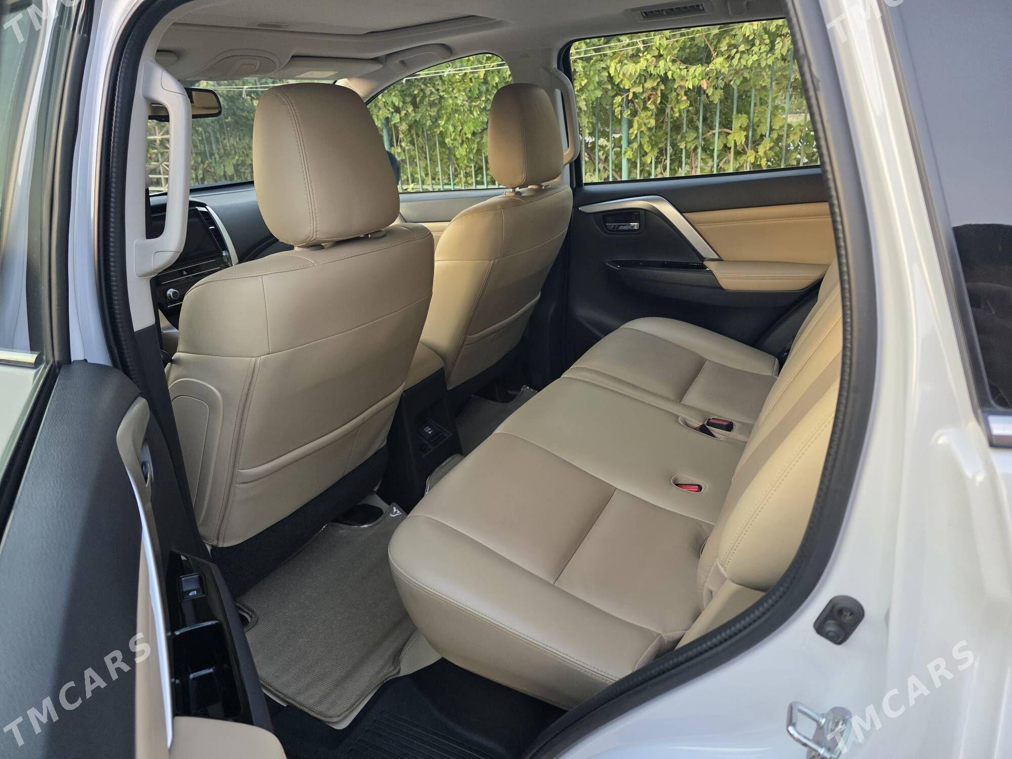 Mitsubishi Pajero 2020 - 435 000 TMT - Aşgabat - img 9