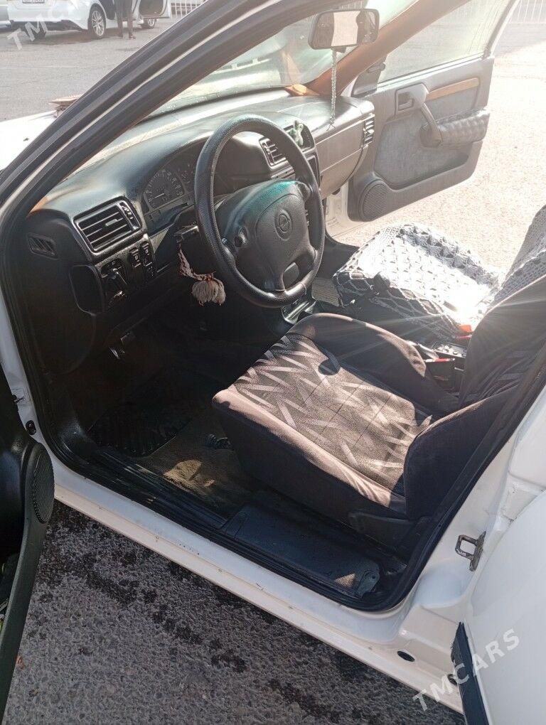 Opel Vectra 1994 - 50 000 TMT - 11 мкр - img 5