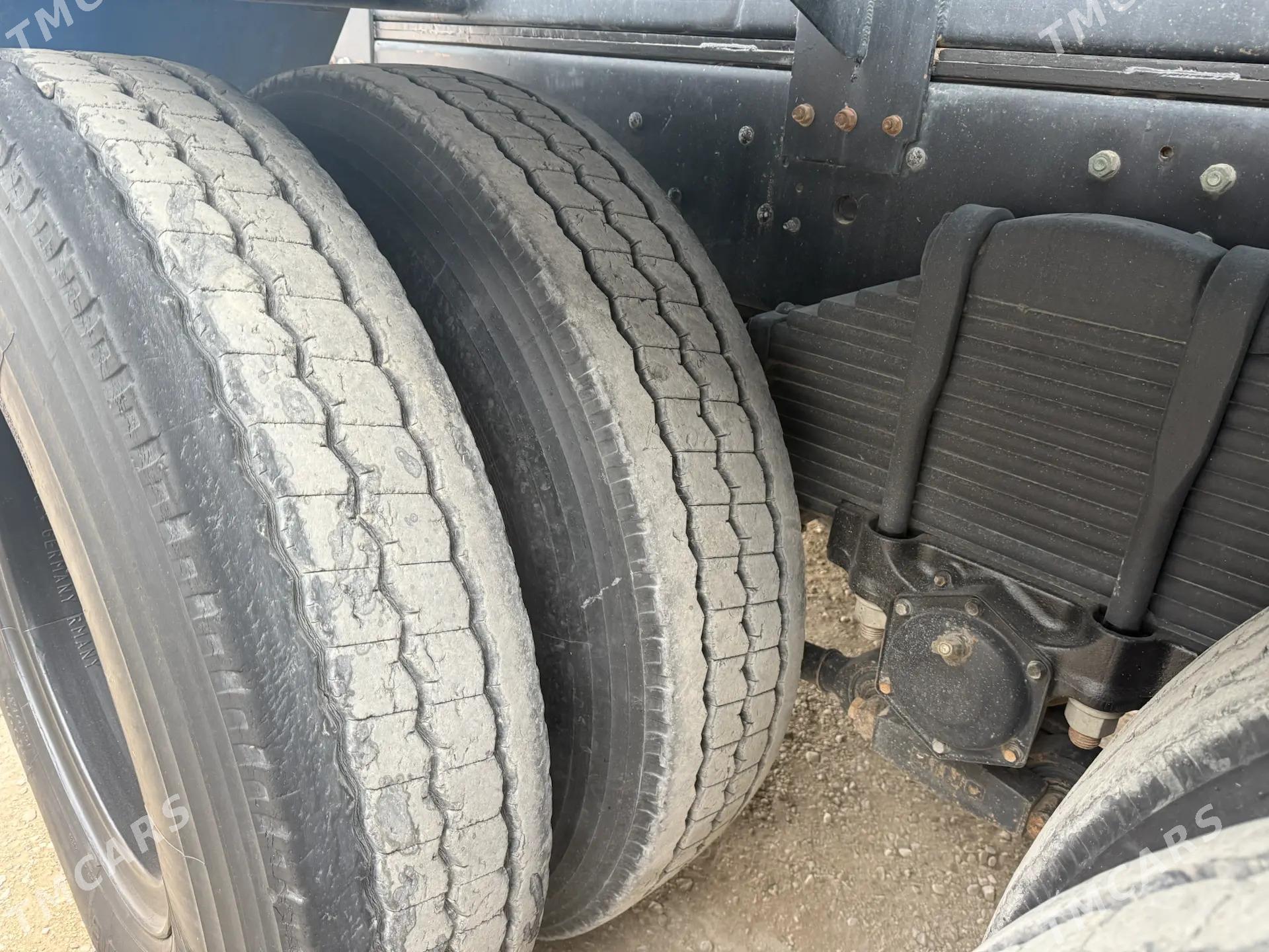 Toyota Hino 2012 - 600 000 TMT - Балканабат - img 8