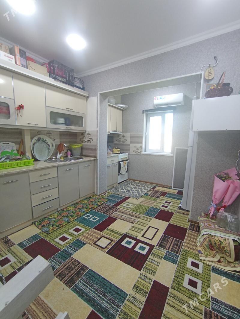 Eyesinden satlyk. - Мары - img 7