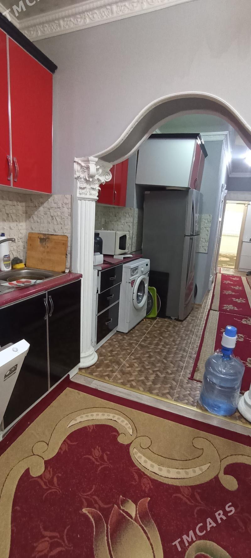 Mir 1 4/2 etaj 2 komnat - Parahat 1 - img 4