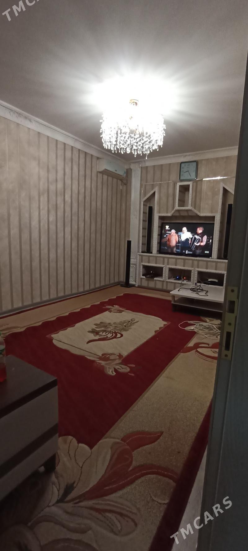 Mir 1 4/2 etaj 2 komnat - Parahat 1 - img 1