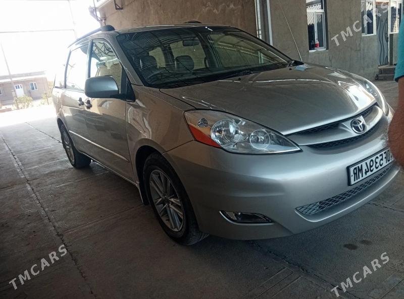 Toyota Sienna 2005 - 220 000 TMT - Мургап - img 2