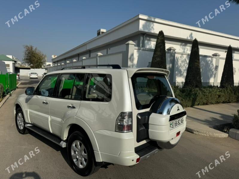 Mitsubishi Pajero 2014 - 285 000 TMT - 30 мкр - img 2