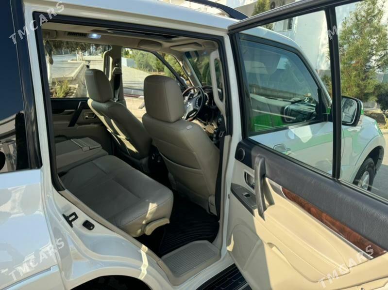 Mitsubishi Pajero 2014 - 285 000 TMT - 30 мкр - img 5