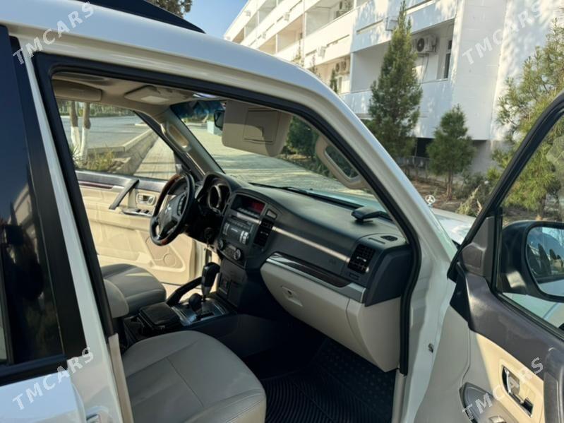 Mitsubishi Pajero 2014 - 285 000 TMT - 30 мкр - img 4