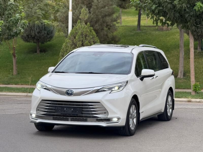 Toyota Sienna 2022 - 705 000 TMT - Ашхабад - img 2