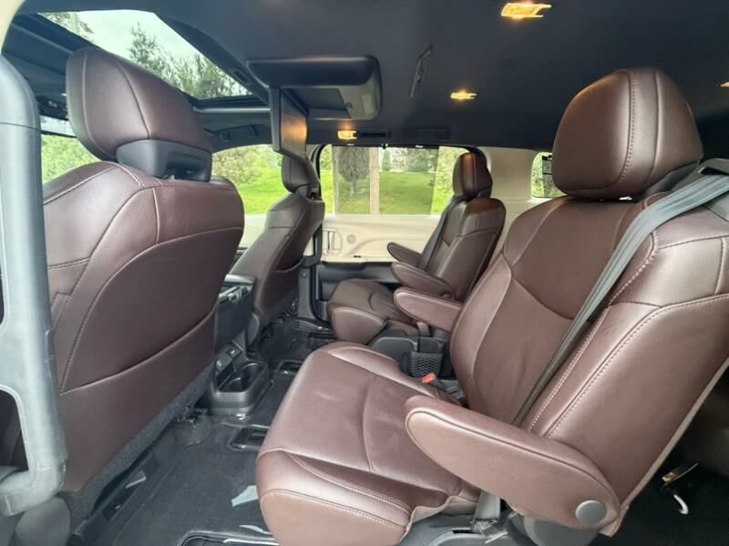 Toyota Sienna 2022 - 705 000 TMT - Ашхабад - img 8