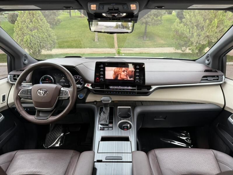 Toyota Sienna 2022 - 705 000 TMT - Ашхабад - img 10