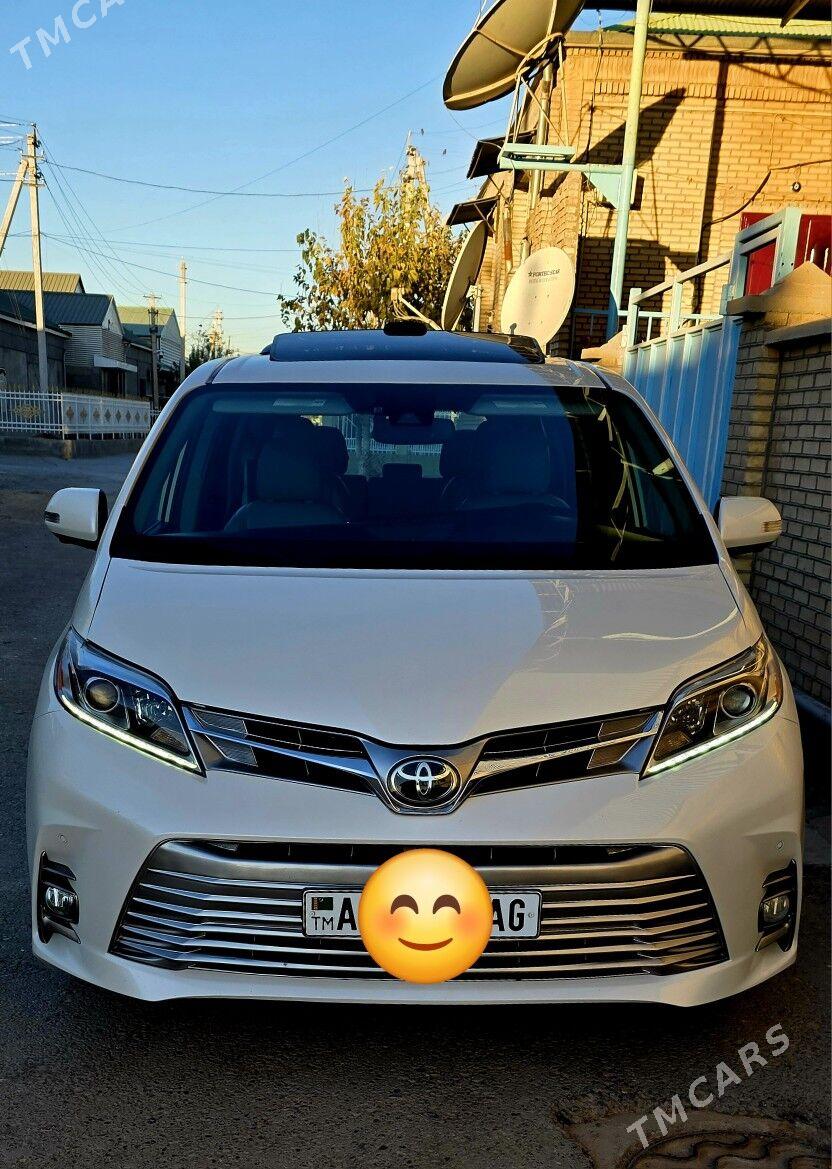 Toyota Sienna 2019 - 585 000 TMT - Ашхабад - img 1