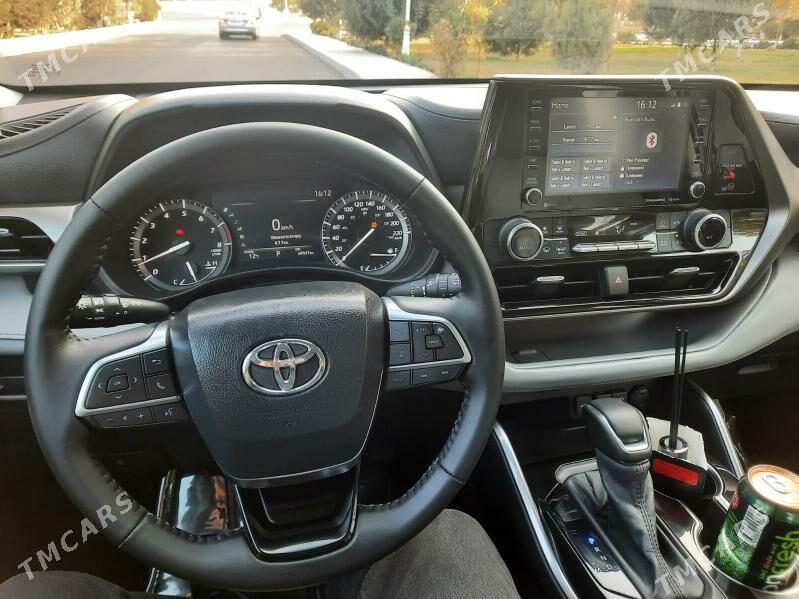 Toyota Highlander 2022 - 600 000 TMT - Podwoýski köç. (Bitarap Türkmenistan şaýoly) - img 9