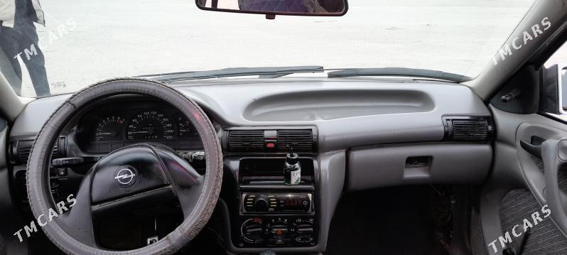 Opel Astra 1993 - 32 000 TMT - Дашогуз - img 4