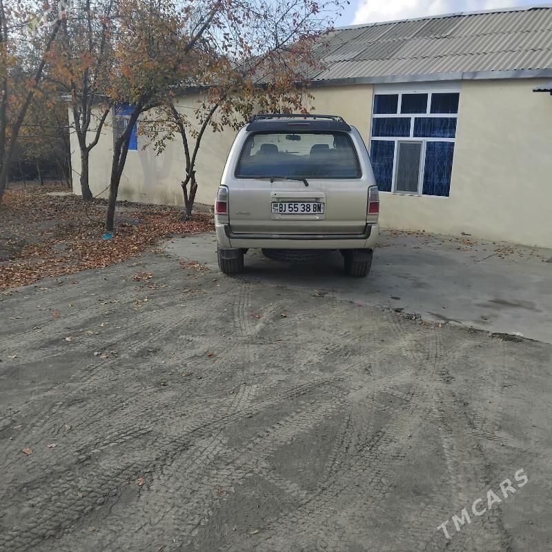 Toyota 4Runner 1997 - 105 000 TMT - Махтумкули - img 3