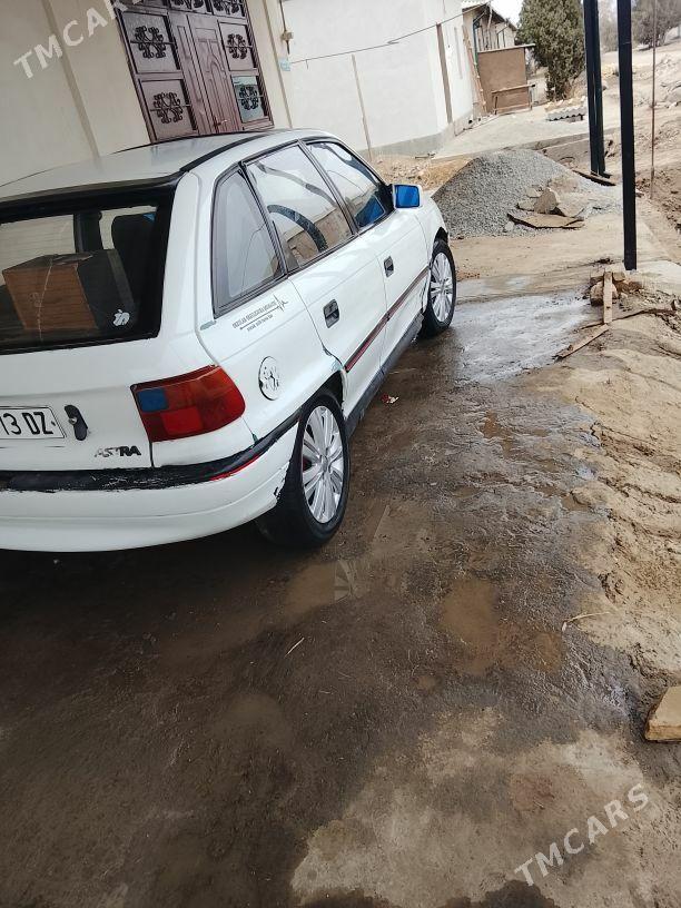 Opel Astra 1992 - 23 000 TMT - Şabat etr. - img 1