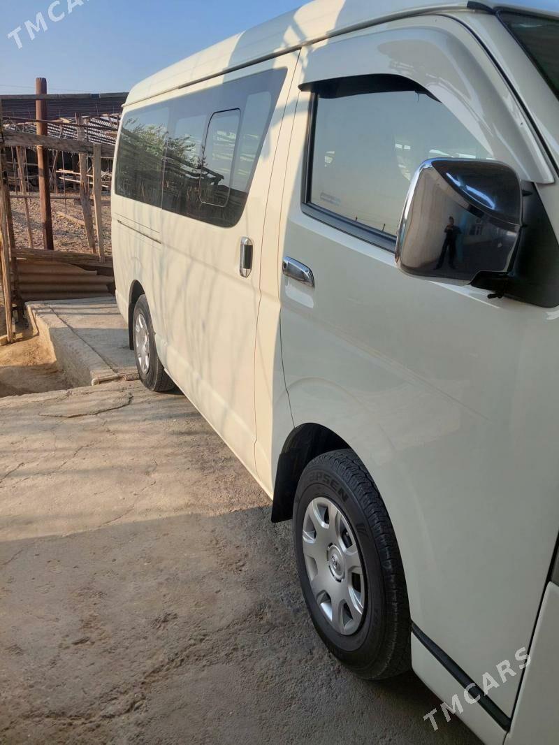 Toyota Hiace 2015 - 420 000 TMT - Ашхабад - img 3