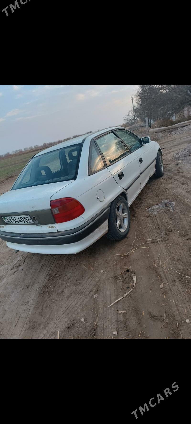 Opel Astra 1992 - 40 000 TMT - Дашогуз - img 2