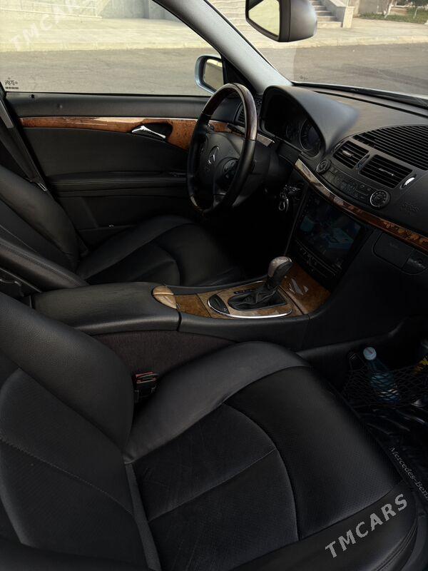 Mercedes-Benz E320 2003 - 130 000 TMT - Туркменбаши - img 9