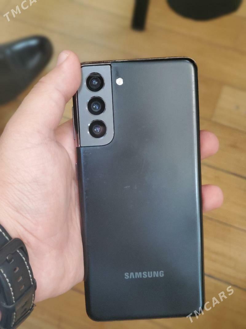 Samsung S21 - Mary - img 2