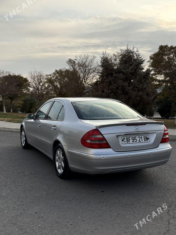 Mercedes-Benz E320 2003 - 130 000 TMT - Туркменбаши - img 3