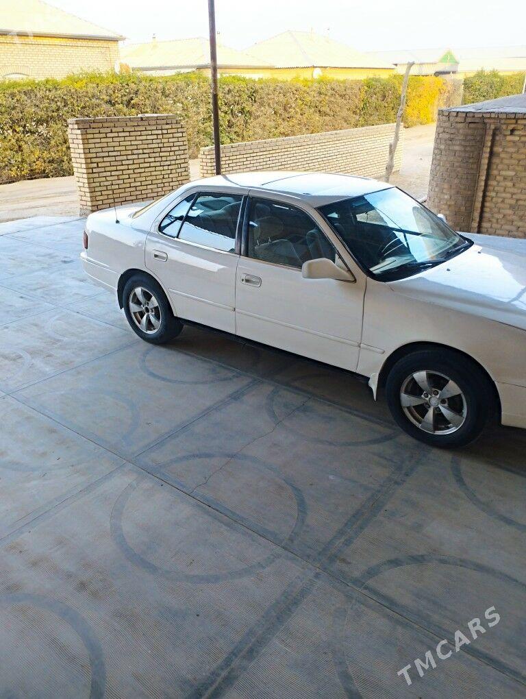Toyota Camry 1996 - 95 000 TMT - Сакарчага - img 3