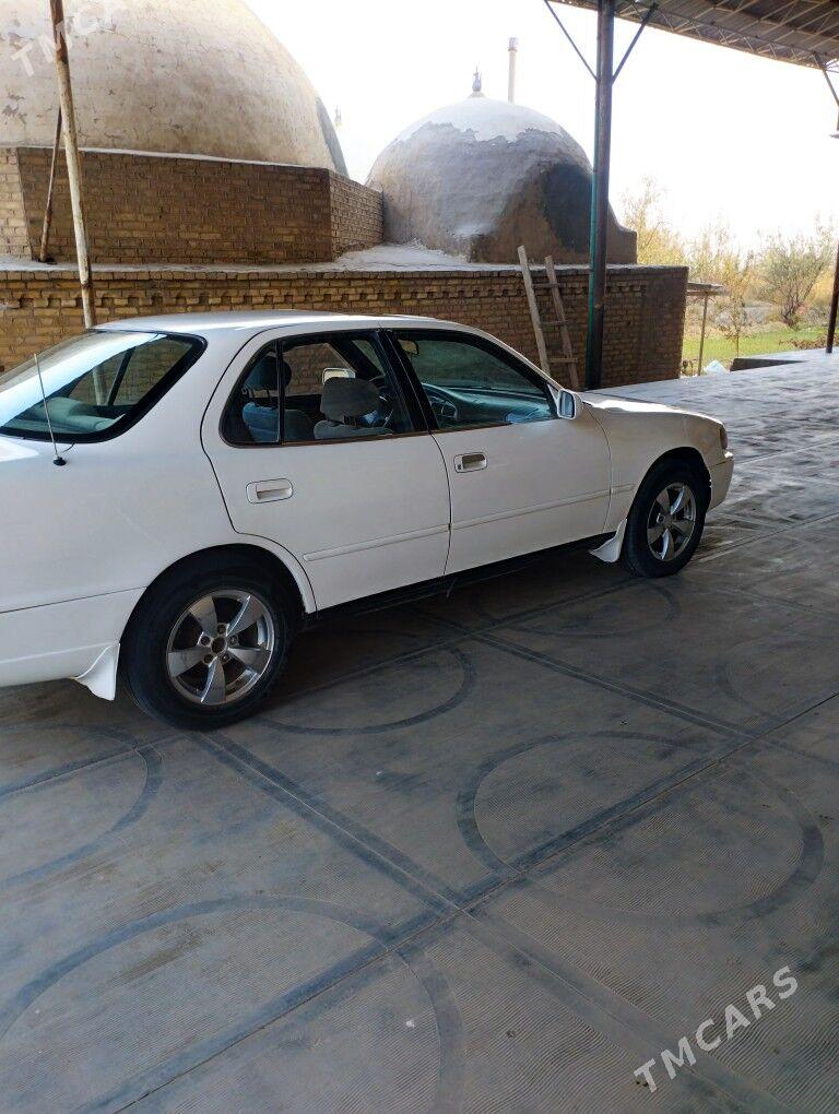 Toyota Camry 1996 - 95 000 TMT - Сакарчага - img 5