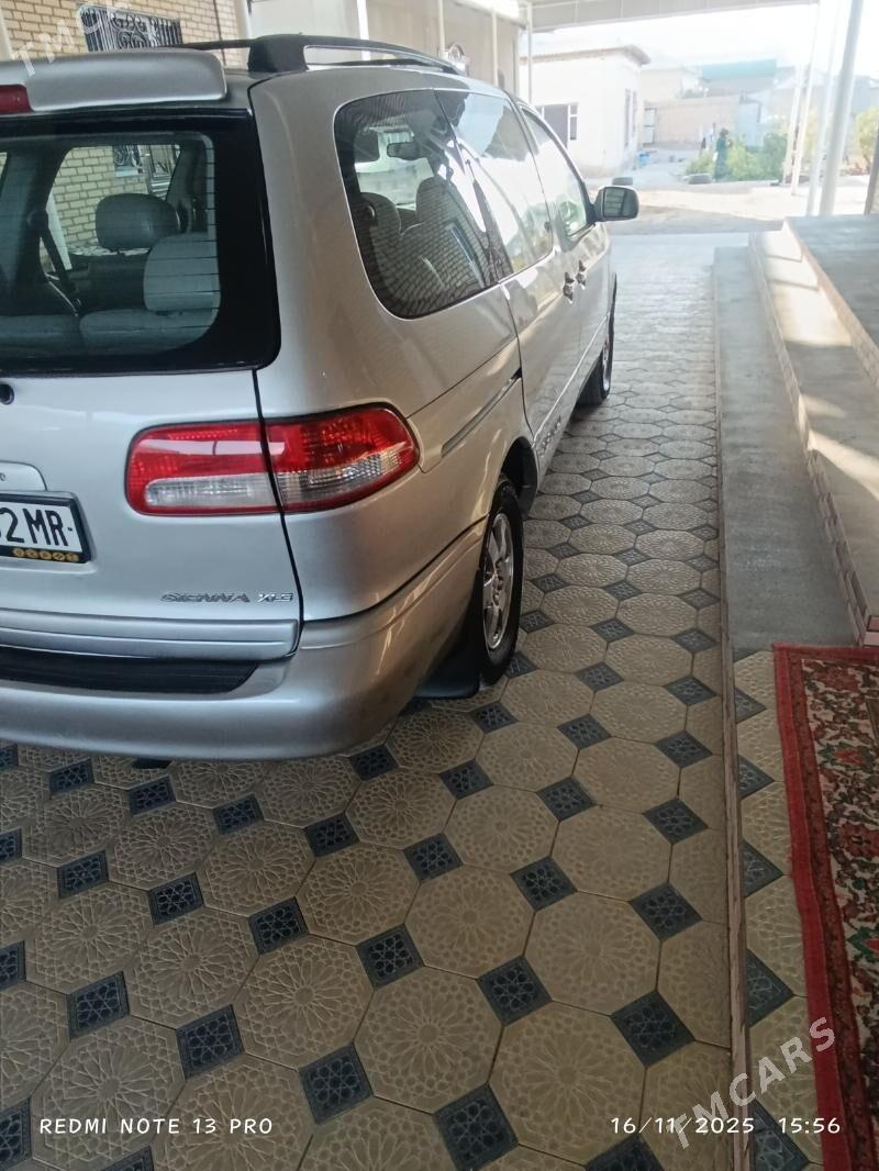 Toyota Sienna 2002 - 185 000 TMT - Мары - img 7