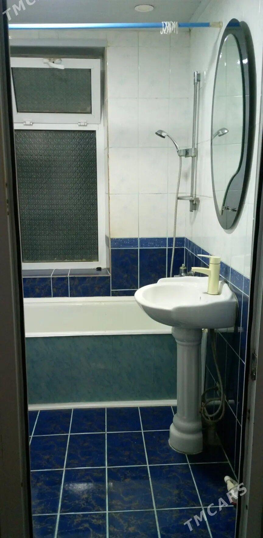 Kwartirant 1 mikr 3 komnat - Туркменабат - img 6