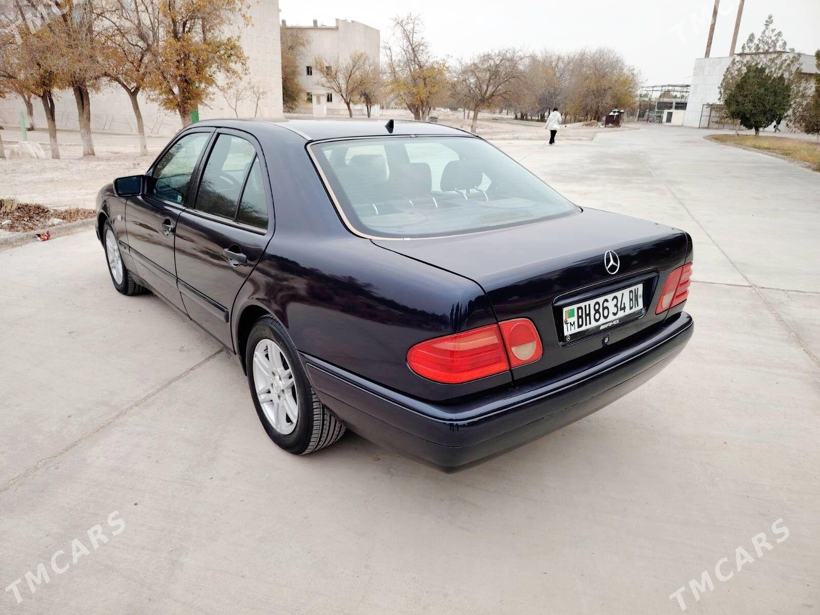 Mercedes-Benz E320 1999 - 95 000 TMT - Балканабат - img 4